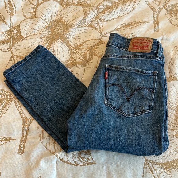 Women’s Levi Mid Rise Skinny Jeans - Picture 2 of 9